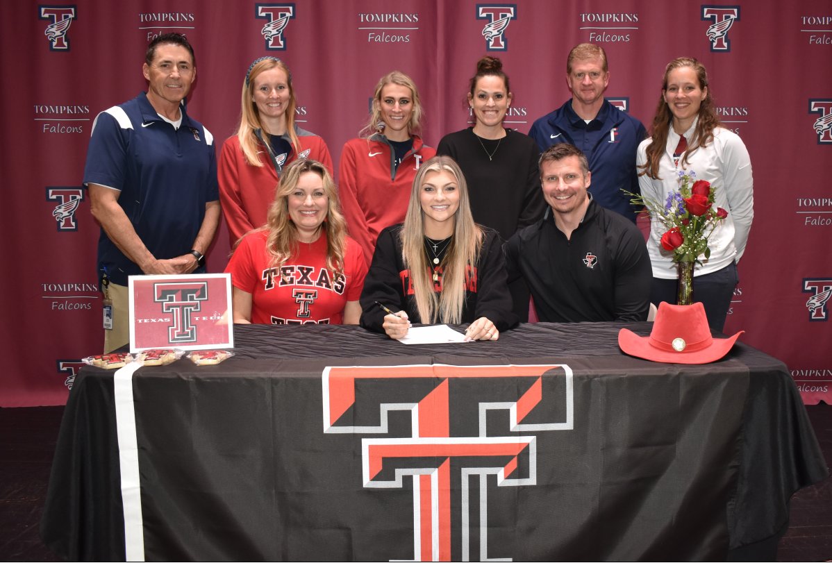 Paris Herrman signed to play volleyball at Texas Tech University